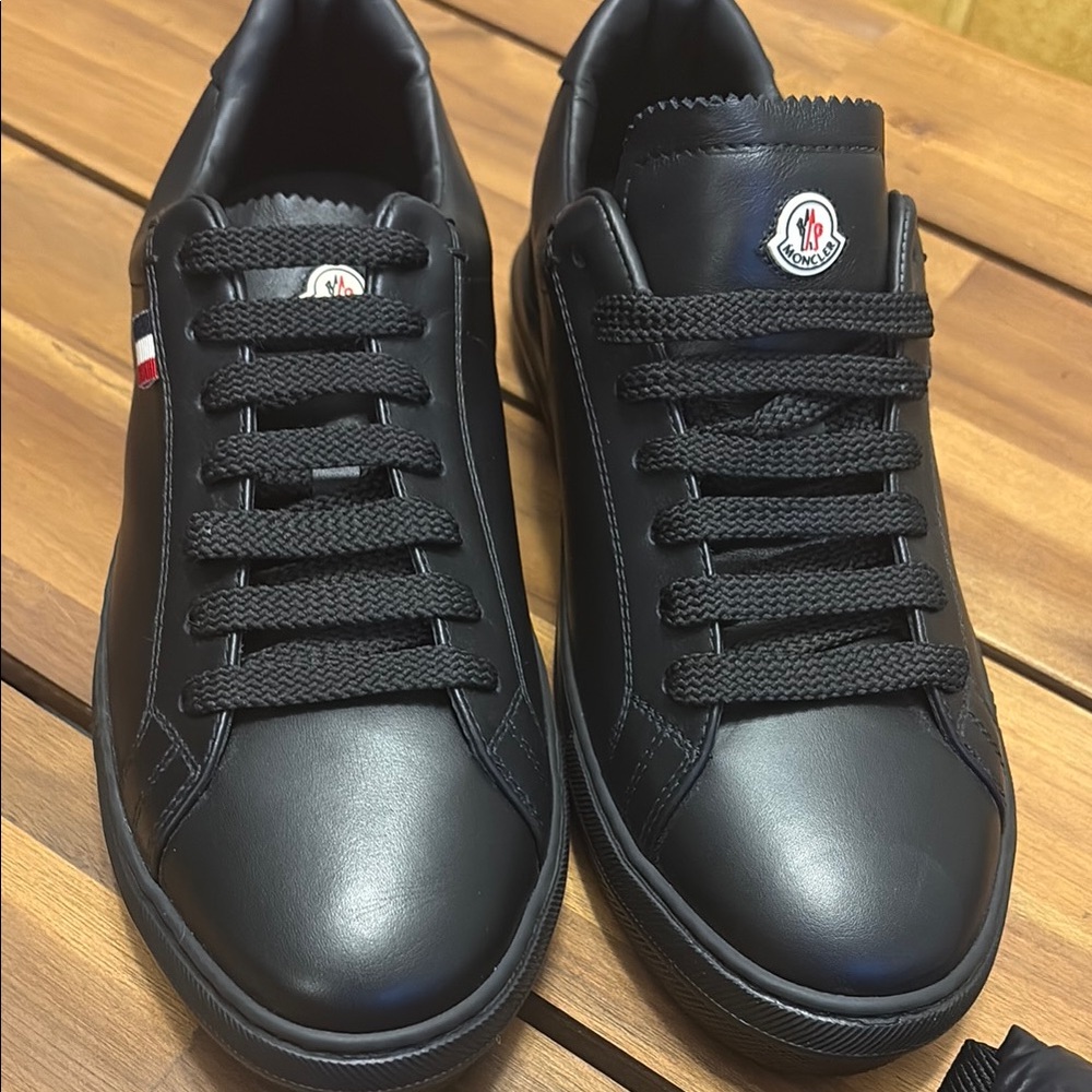 Moncler Black Sneakers Sleek Leather Design
